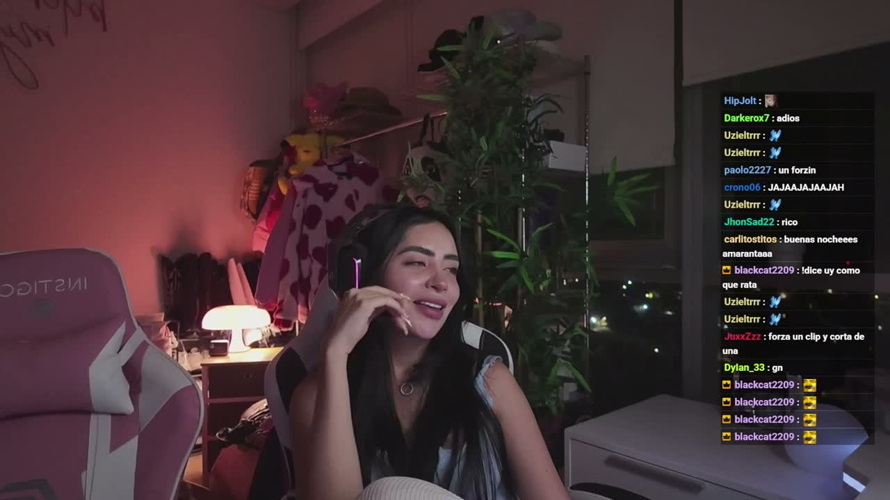 Noche de Minecraft!!! ⛏⛏⛏ - amarantavp VOD on KICK